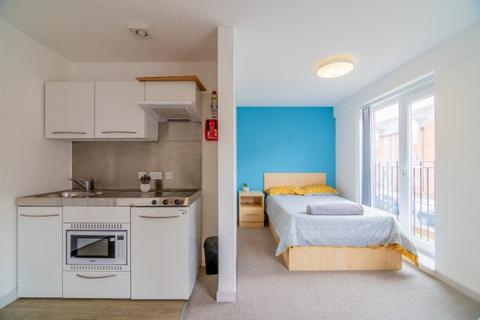 1 bedroom in a house share to rent, Bywater House