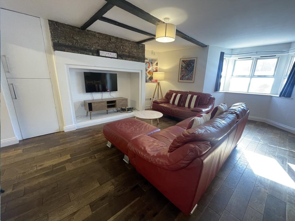 The-brittania-2-weeks-free-rent-dh1-1hy-968373