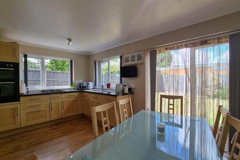 3 bedroom link detached house for sale, Beaudesert Road, Hollywood