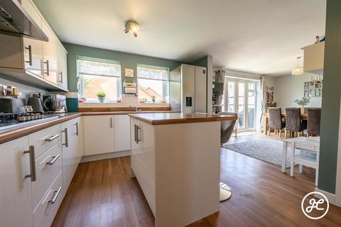 4 bedroom detached house for sale, Westminster Way, Kings Down, Bridgwater