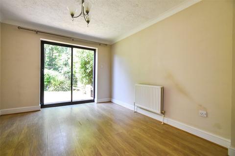 4 bedroom detached house for sale, Smallfield Drive, Hampshire RG27