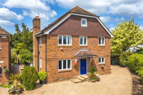 5 bedroom detached house for sale, Grosvenor Road, Caversham