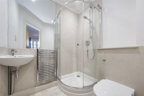 3 Varley Drive, Twickenham, TW1 1QE