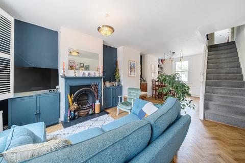 35 Grosvenor Road, London, W7 1HP