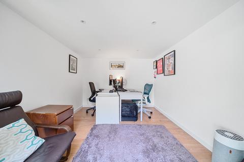 35 Grosvenor Road, London, W7 1HP