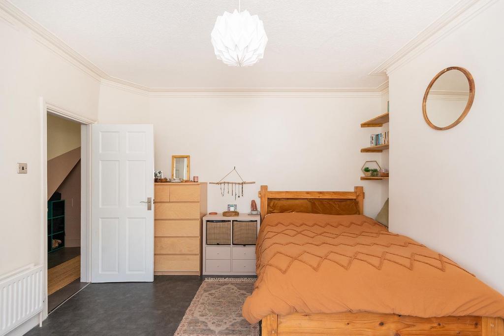 G3 BF5 RBN - Bedroom B.jpg