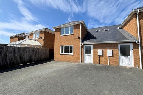 undefined, Swn Y Wylan, Tywyn LL36