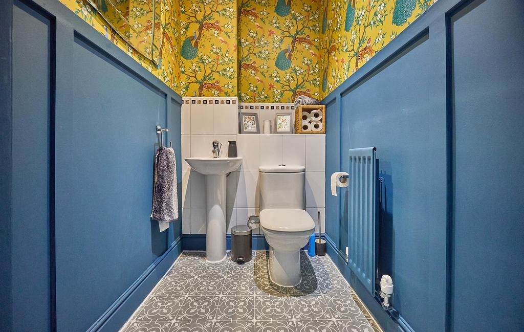 Separate WC