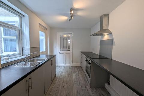 2 bedroom ground floor flat for sale, Marlborough Street North, South Shields, NE33