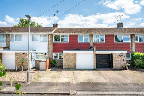 3 bedroom property for sale, Wood End, Park Street