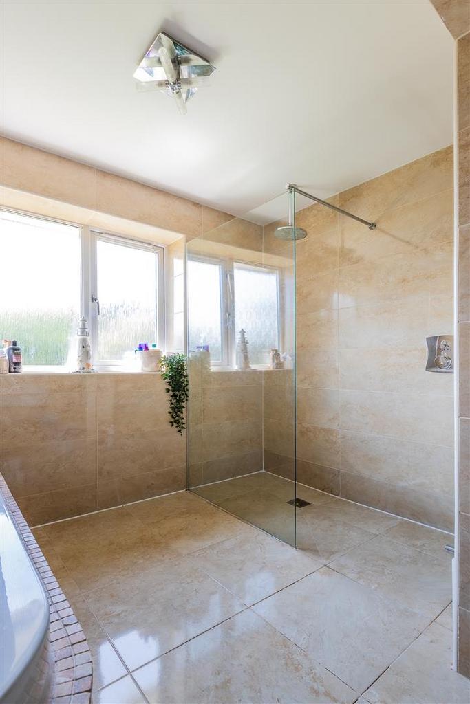 Triscombe Drive 28-20.jpg