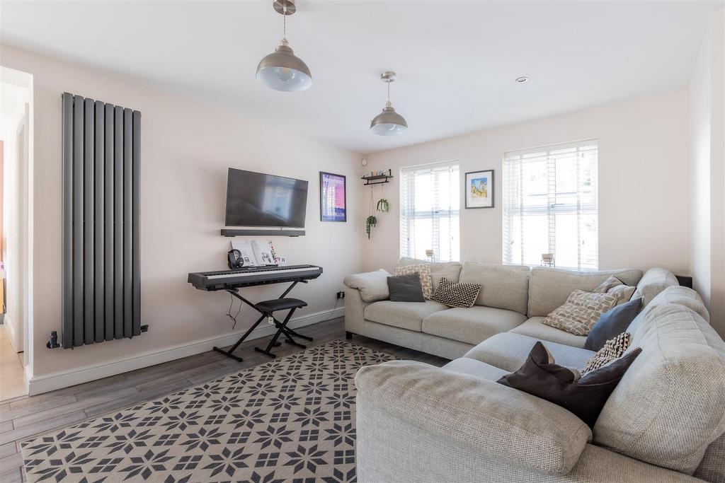 Triscombe Drive 28-37.jpg