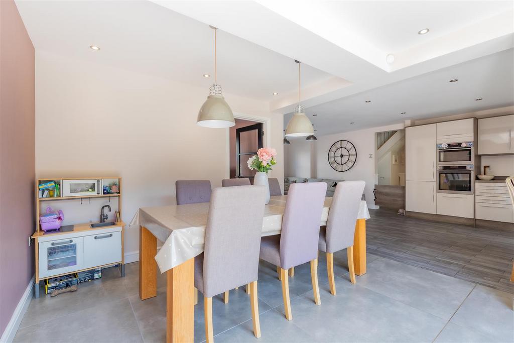 Triscombe Drive 28-47.jpg