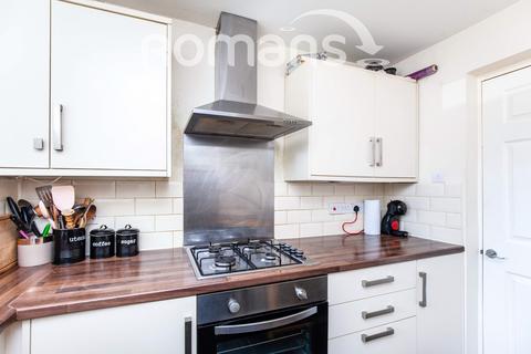 2 bedroom flat to rent, Easton House, Grosvenor Bridge Road, Bath, BA1