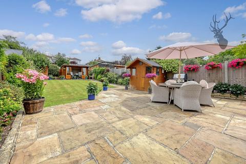 undefined, Elizabeth Drive, Theydon Bois, Epping, Essex