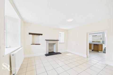 90 Buxton Road, Furness Vale, High Peak, SK23 7PF