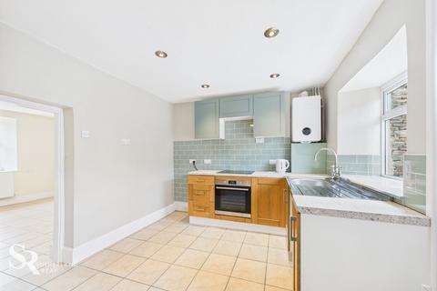 90 Buxton Road, Furness Vale, High Peak, SK23 7PF