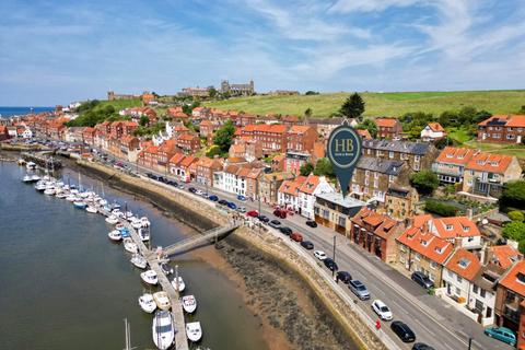 4 bedroom townhouse for sale, 24a Church Street, Whitby