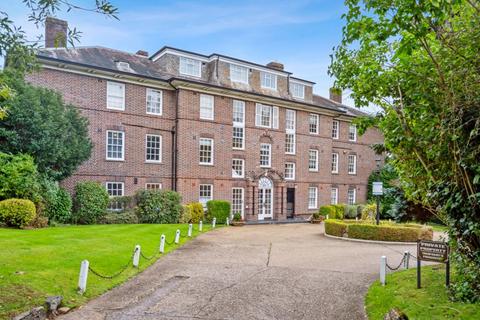 1 bedroom flat for sale, Park Lawn, Slough SL2