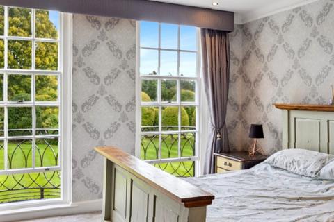 undefined, Park Lawn, Slough SL2