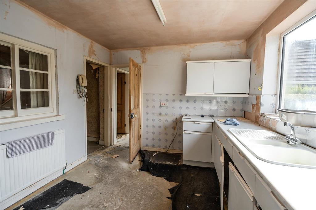 Kitchen (2)