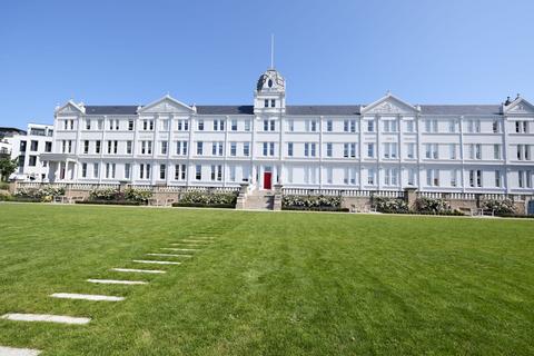 College Gardens, La Pouquelaye, Jersey JE2