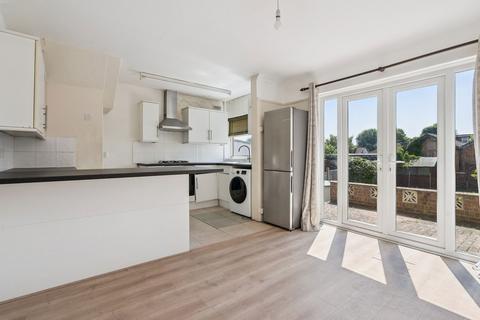 4 bedroom end of terrace house for sale, Wentworth Drive, Pinner HA5