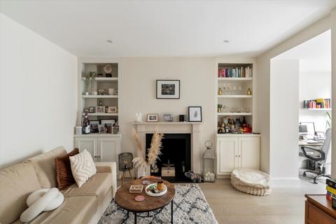 1 bedroom flat for sale, Campden Hill Gardens, London, W8