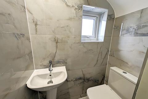 31 Blacklands Drive, Hayes, UB4 8EX