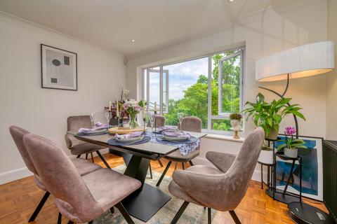18 Ridge Hall Close, Caversham, Reading, RG4 7EP