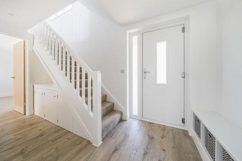 54 Arnolds Mead, Corsham, SN13 0BN