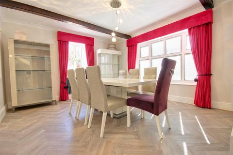 4 bedroom detached house for sale, Malton Road, Cherry Burton
