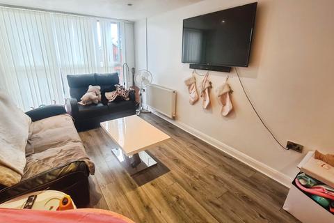 2 bedroom flat for sale, Claremont Road, Rusholme, Greater Manchester, M14