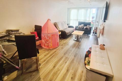 2 bedroom flat for sale, Claremont Road, Rusholme, Greater Manchester, M14