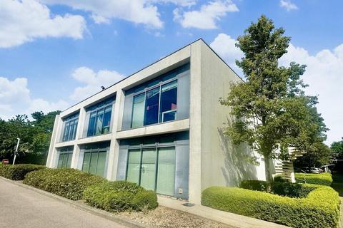 Office to rent, Hitchin Rd Luton LU2 8DL