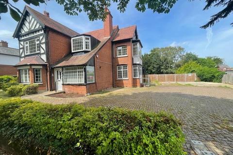 Healthcare facility for sale, 18 Compton Av Luton LU4 9AZ