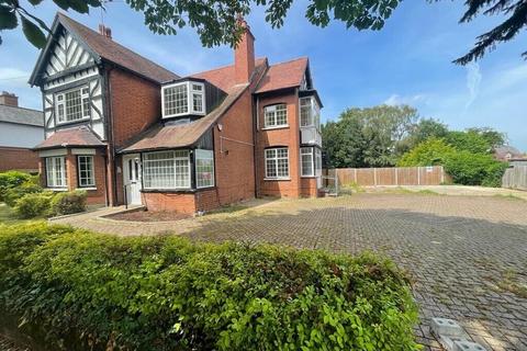 Healthcare facility for sale, 18 Compton Av Luton LU4 9AZ