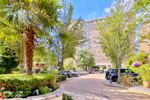 3 bedroom apartment for sale, St. Johns Wood Park, London NW8