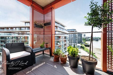 2 bedroom apartment for sale, Gordian apartments, Cable Walk, Greenwich, SE10