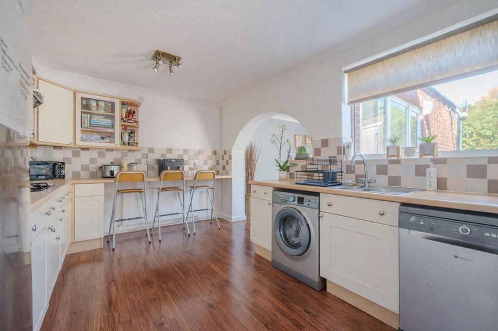 Kitchen/Breakfast