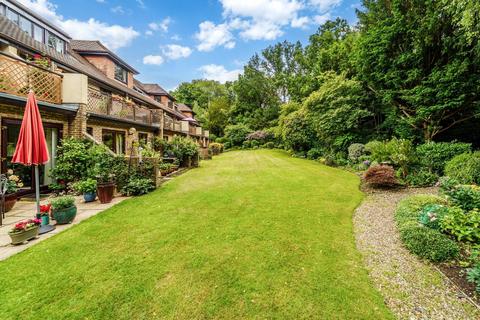 2 bedroom retirement property for sale, The Avenue, Tadworth KT20