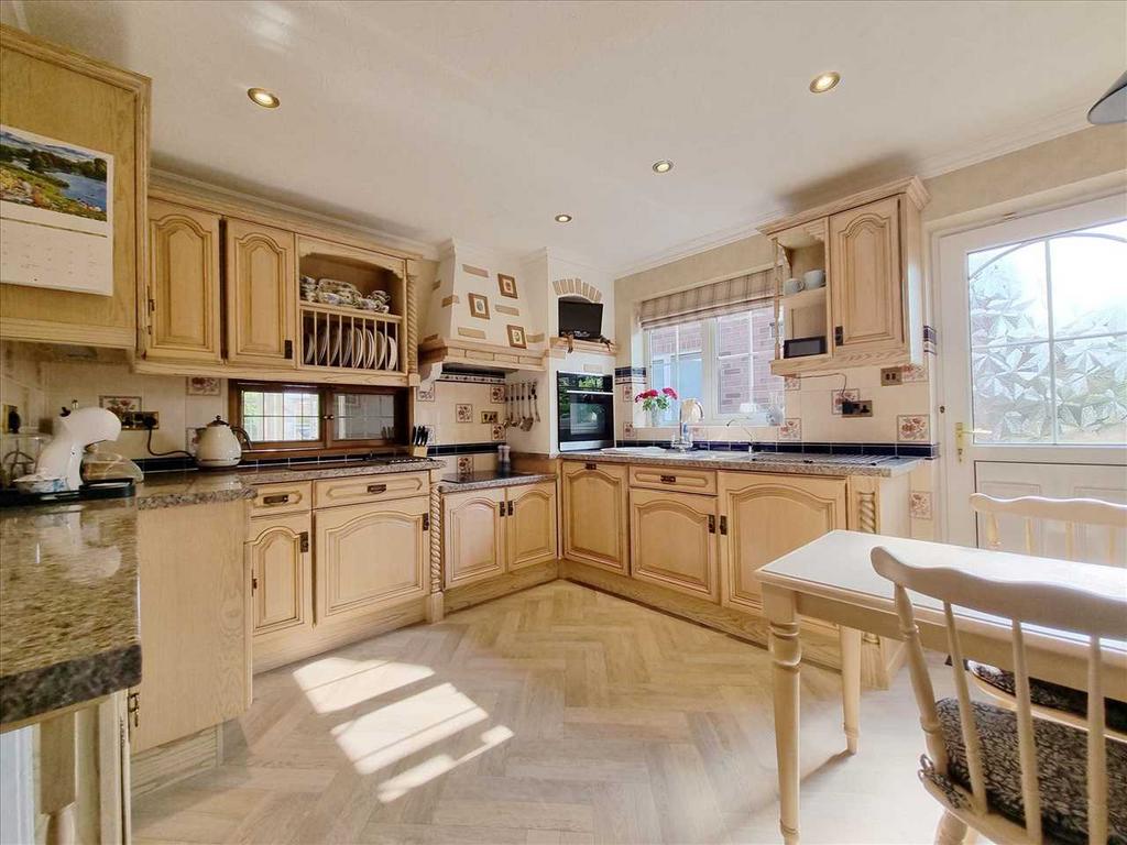 Breakfast Kitchen: