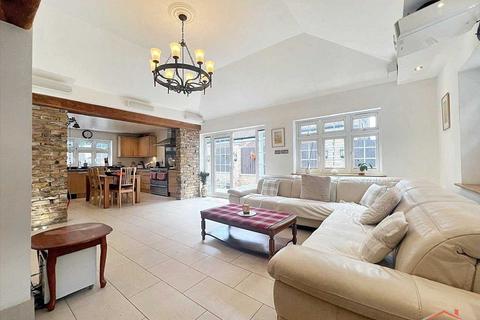 3 bedroom cottage for sale, Oak Cottage, Ealing Road, Northolt
