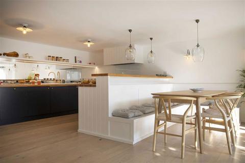 undefined, Holyport Road, London SW6