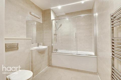 131b Windmill Lane, Greenford, UB6 9DZ