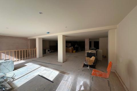 Pub to rent, 14-15A St Pauls Sq Bedford MK40 1SL
