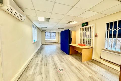 Office to rent, 14-26 Victoria St Luton LU1 2UA