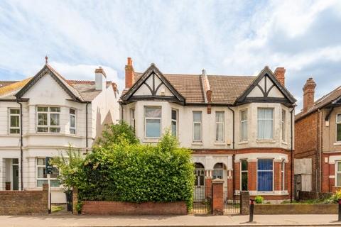 276 Beulah Hill, London, SE19 3HF