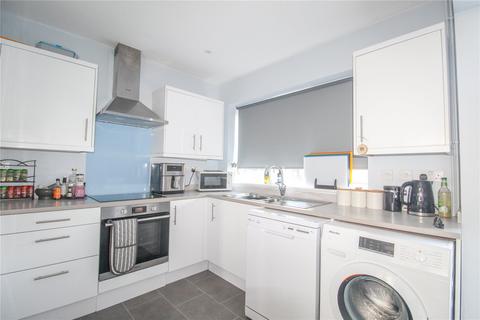 15 Whiterow Park, Trowbridge, BA14 0EG