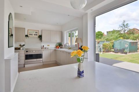 4 bedroom semi-detached house for sale, Van Dyke Avenue, New Malden